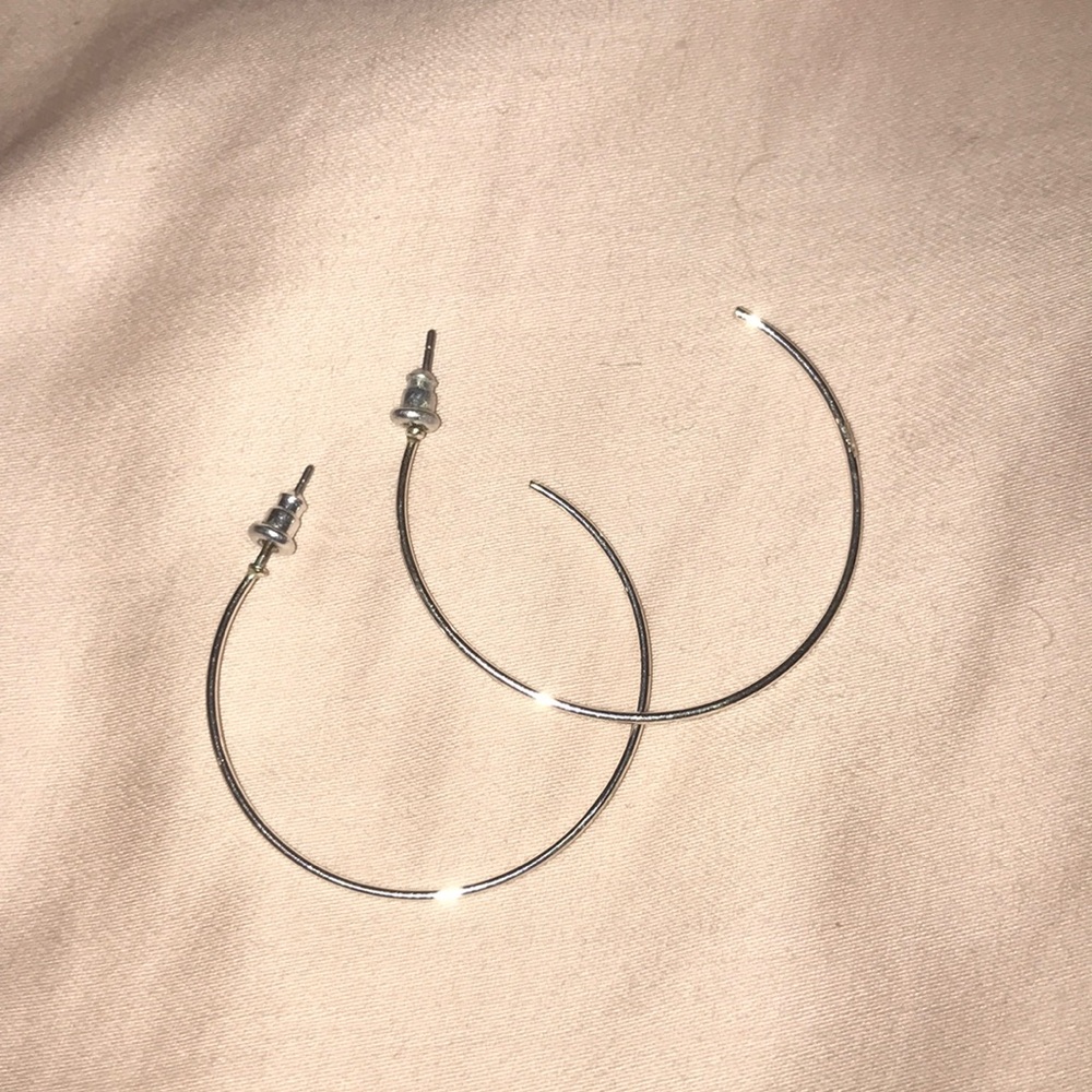 💖SUPER CUTE HOOP EARRINGS